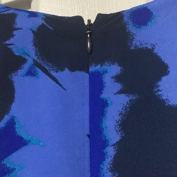 Banana Republic blue floral dress with halter neckline & sleeves off shoulder - Picture 6 of 10